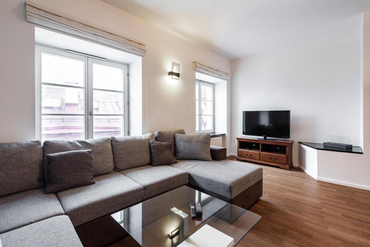 Airhome - Raekoja Plats Tallinn Buitenkant foto