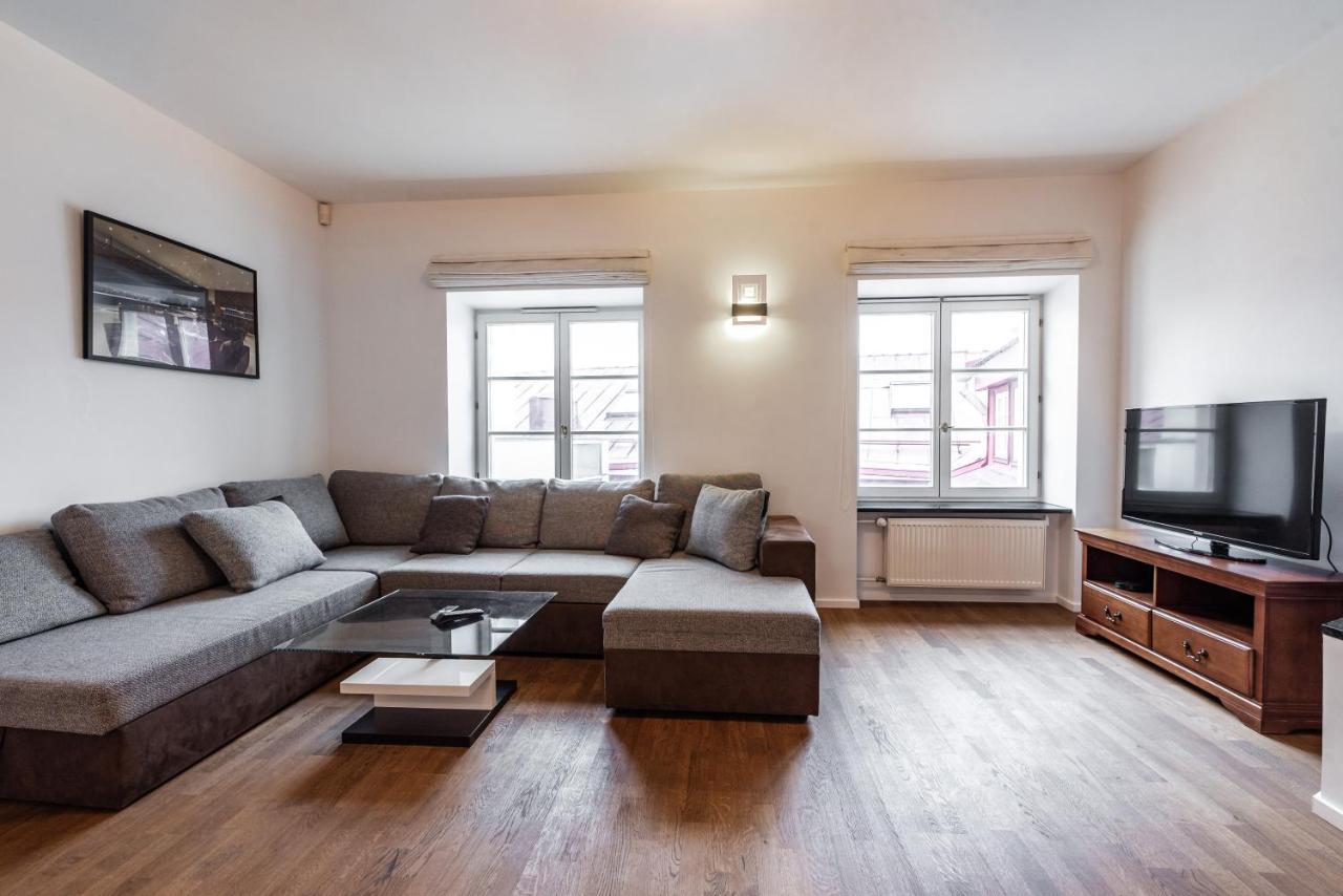 Airhome - Raekoja Plats Tallinn Buitenkant foto