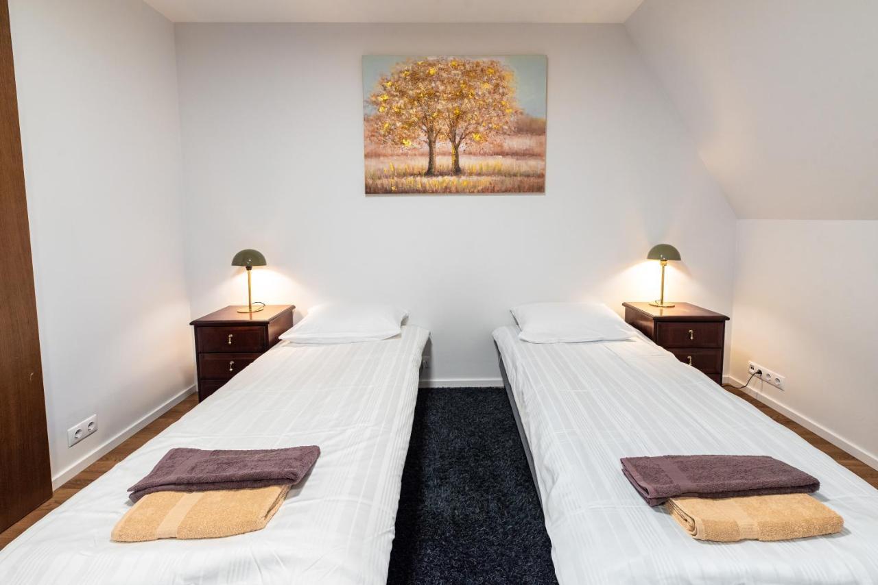 Airhome - Raekoja Plats Tallinn Buitenkant foto