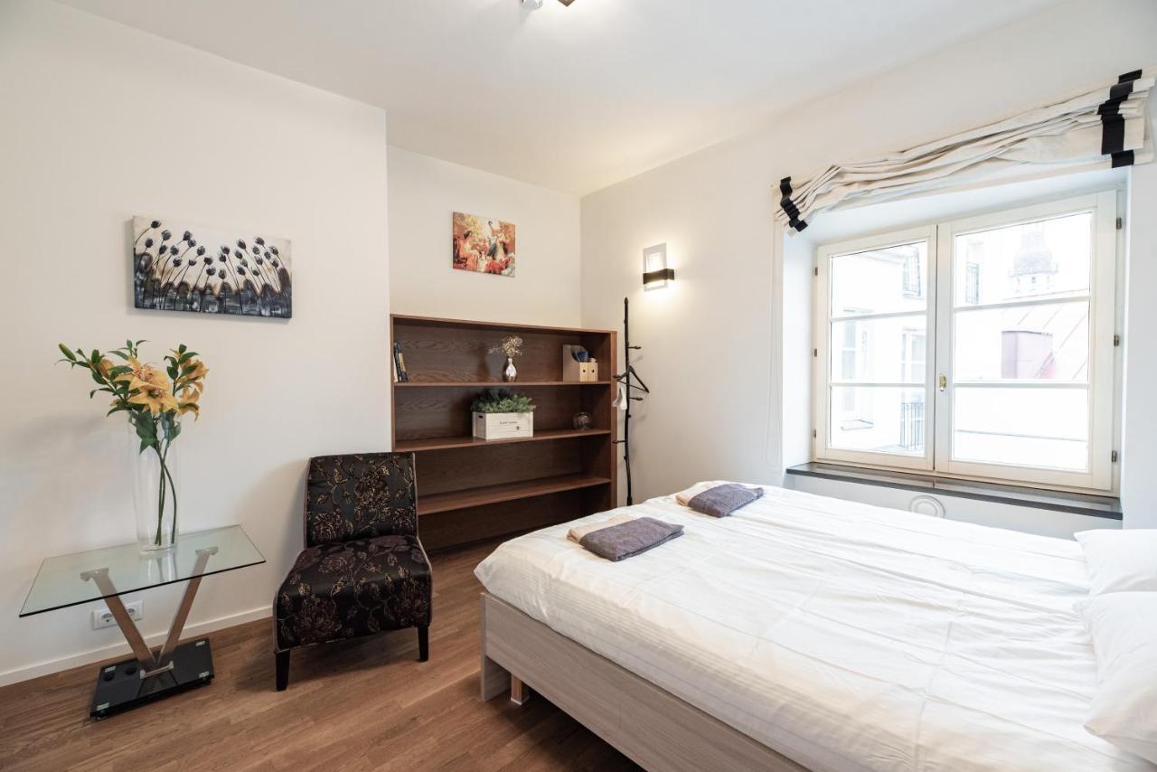 Airhome - Raekoja Plats Tallinn Buitenkant foto