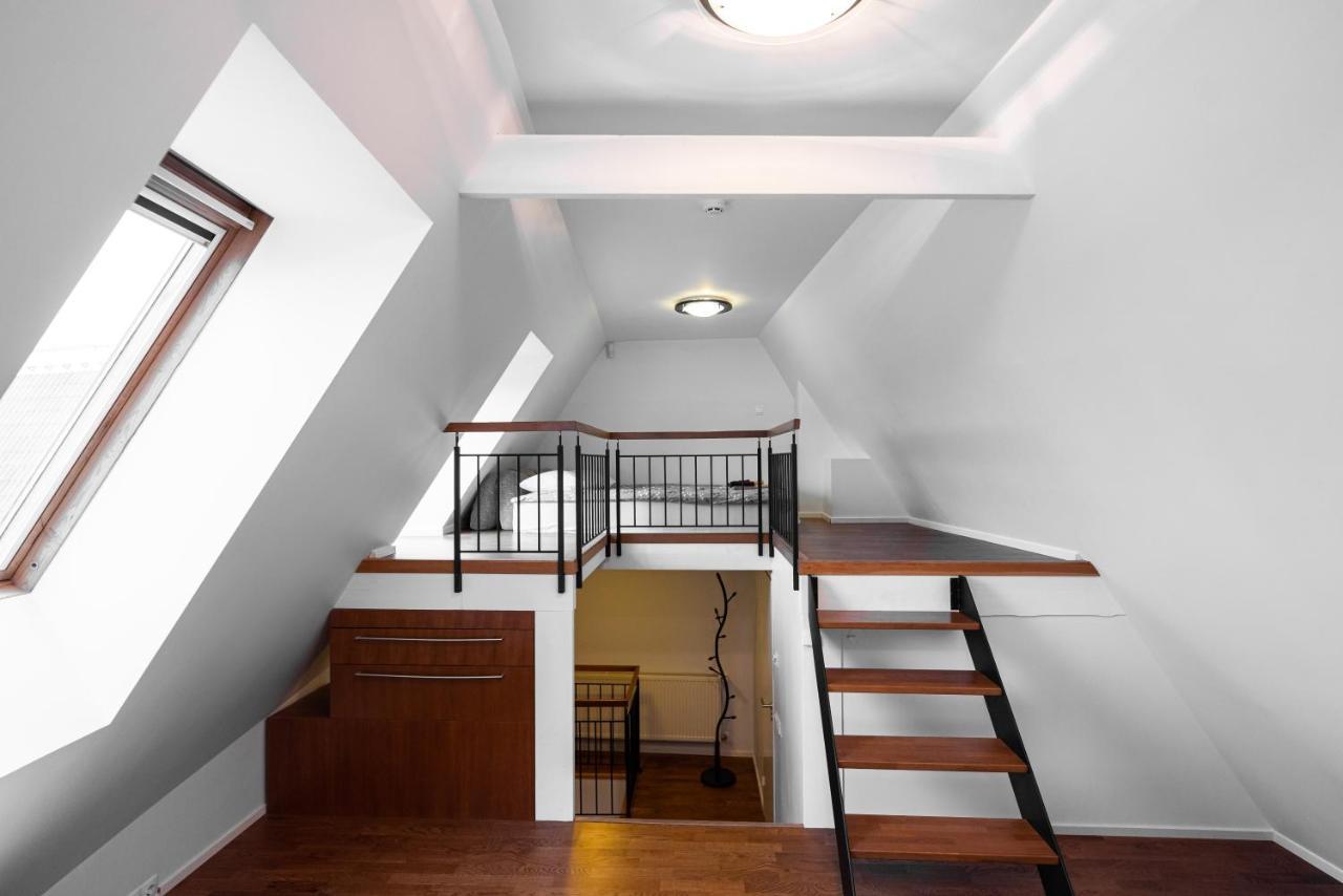 Airhome - Raekoja Plats Tallinn Buitenkant foto