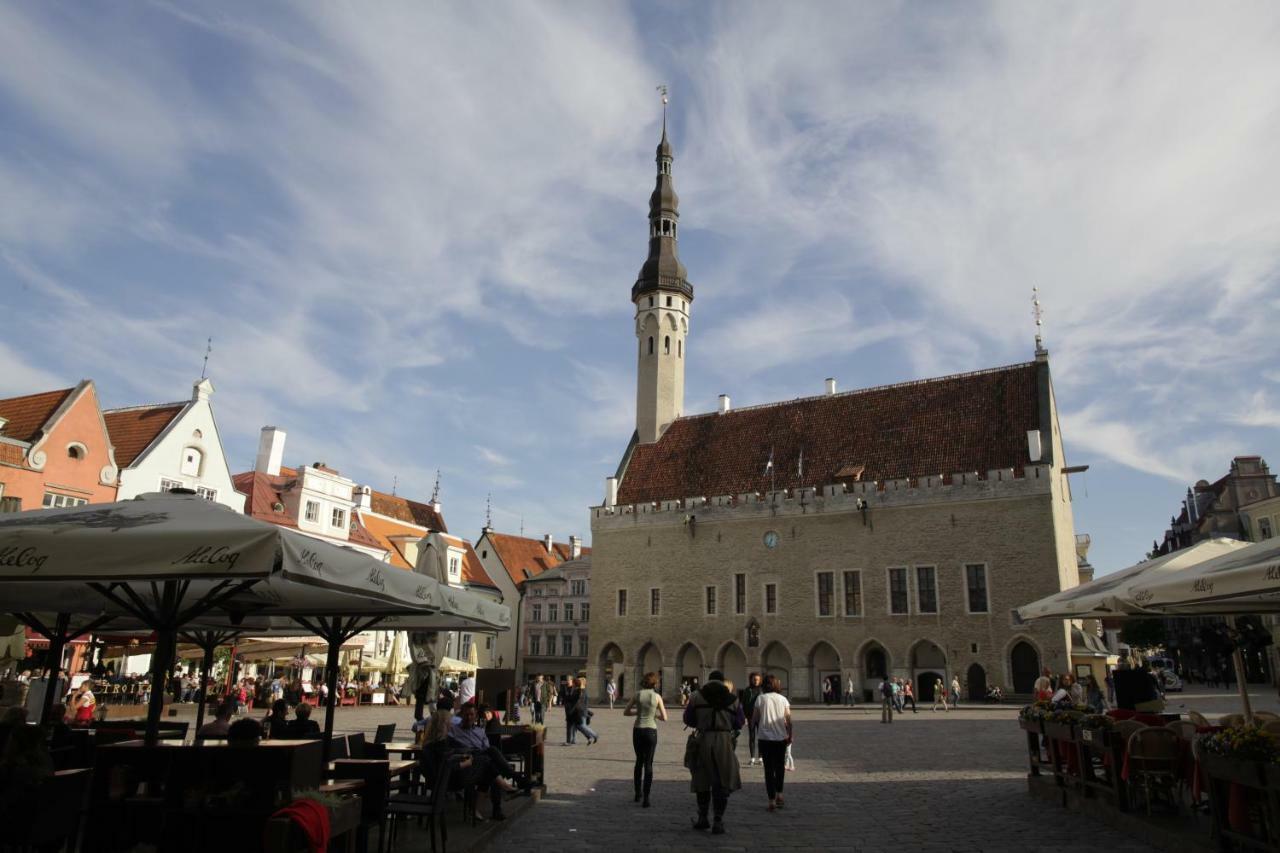 Airhome - Raekoja Plats Tallinn Buitenkant foto